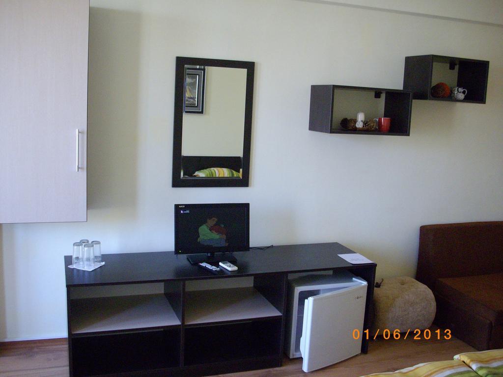Семеен Хотел Атива - Family Hotel Ativa Lozenets Exteriör bild