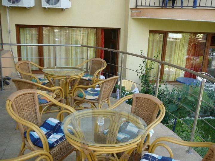 Семеен Хотел Атива - Family Hotel Ativa Lozenets Exteriör bild