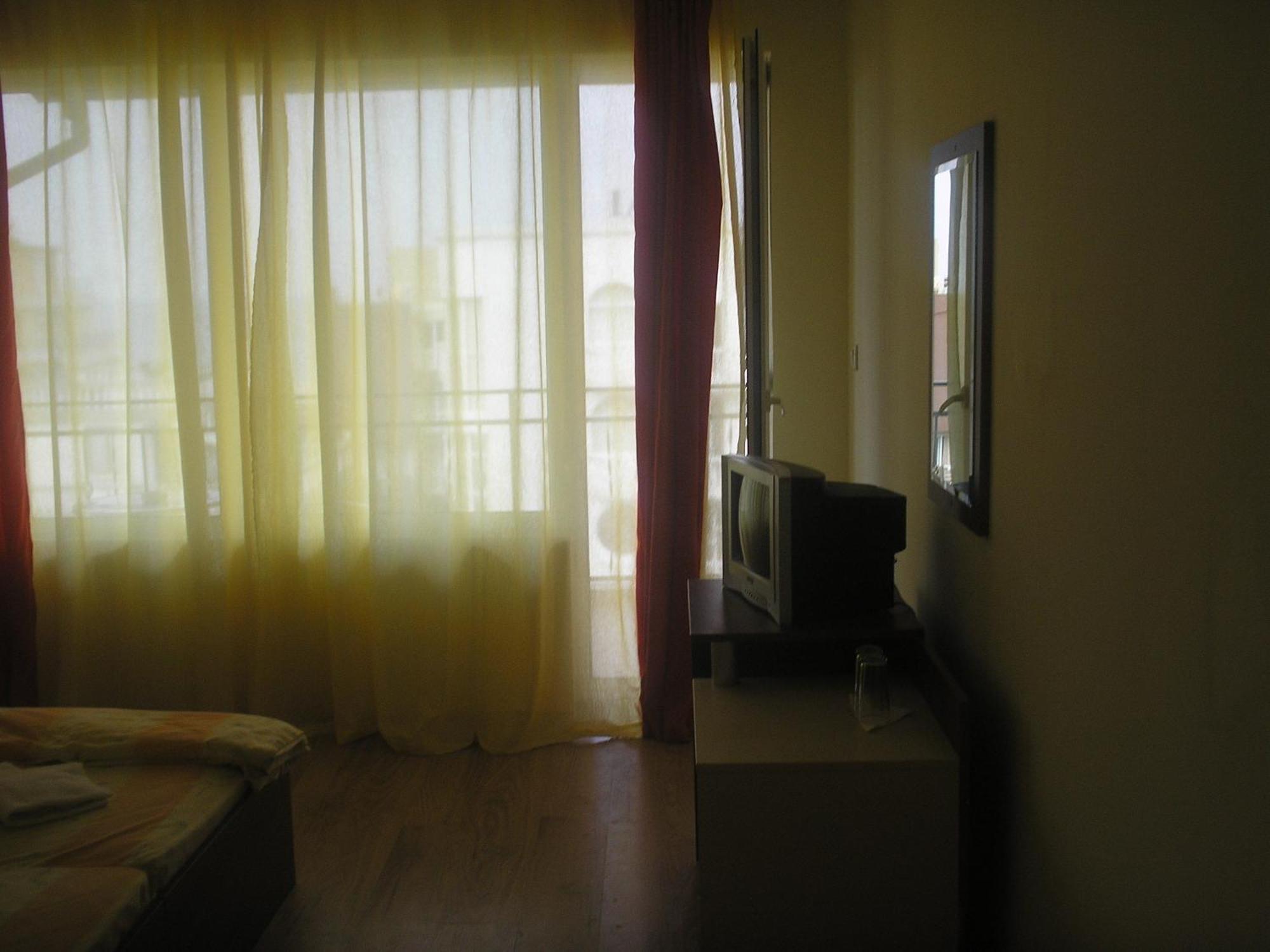 Семеен Хотел Атива - Family Hotel Ativa Lozenets Exteriör bild